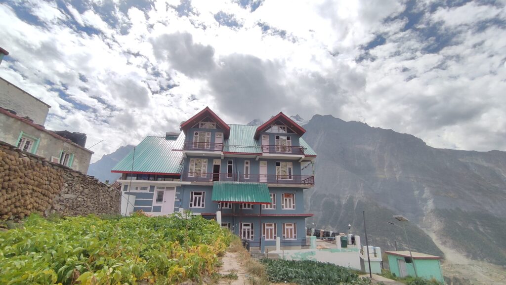 camping in manali, home stay in himachal